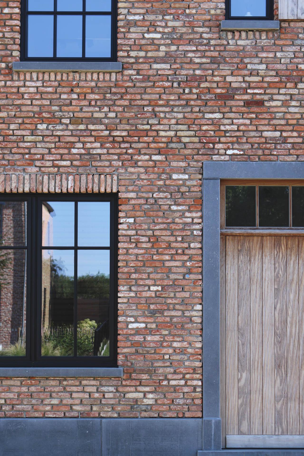 houten deur; omlijsting;